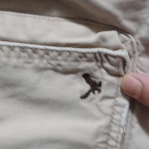 American Eagle khaki shorts light and a darker 1 size 34 - Picture 2 of 6
